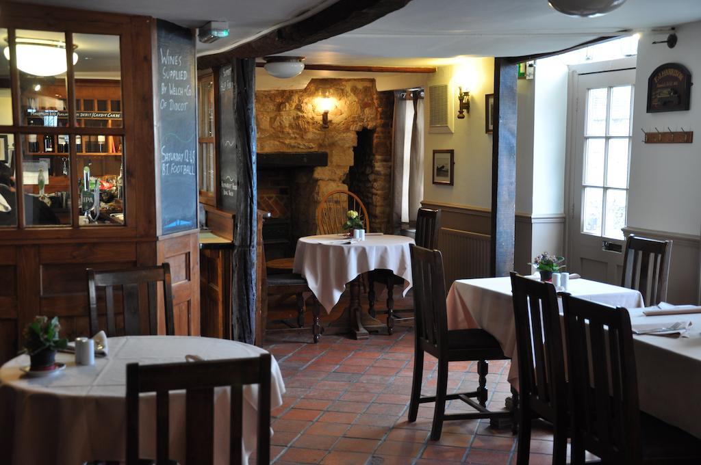 The Crown Inn Benson Exterior foto